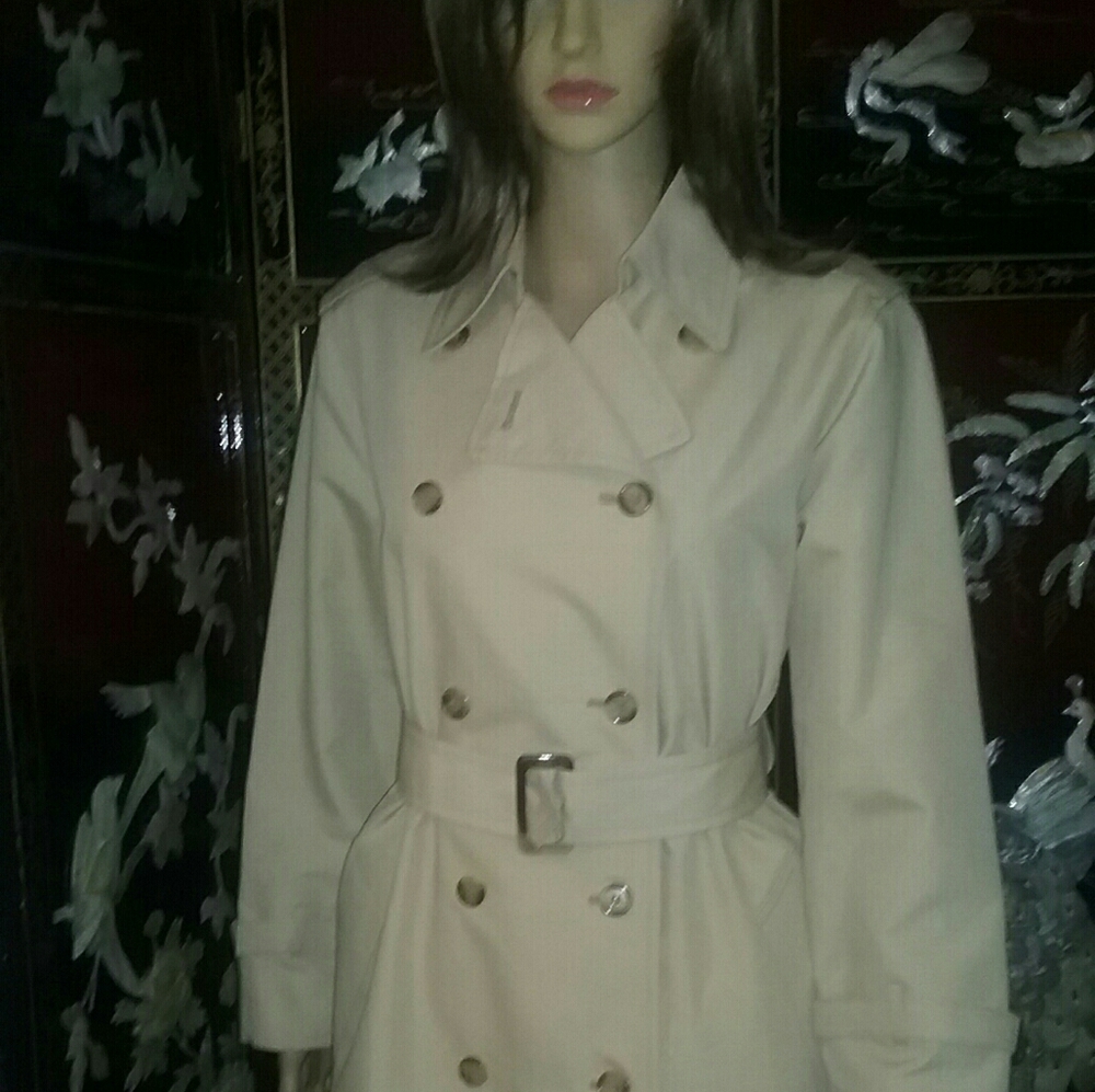 London Fog  sz   5  sl 22. 41 long